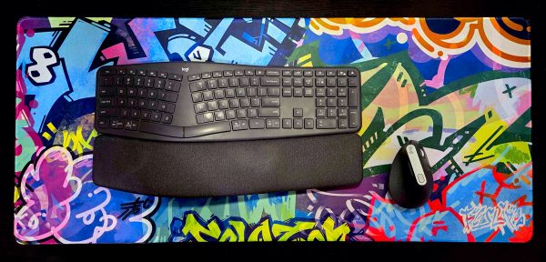 SPL Graffiti Deskmat